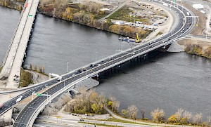 Deconstruction of the Île des Sœurs Bypass Bridge